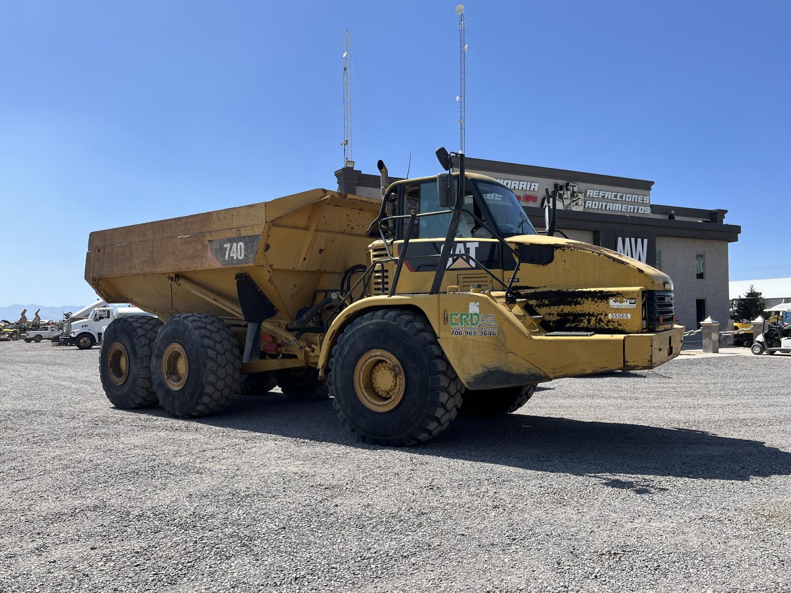 DOMPE ARTICULADO CATERPILLAR 740